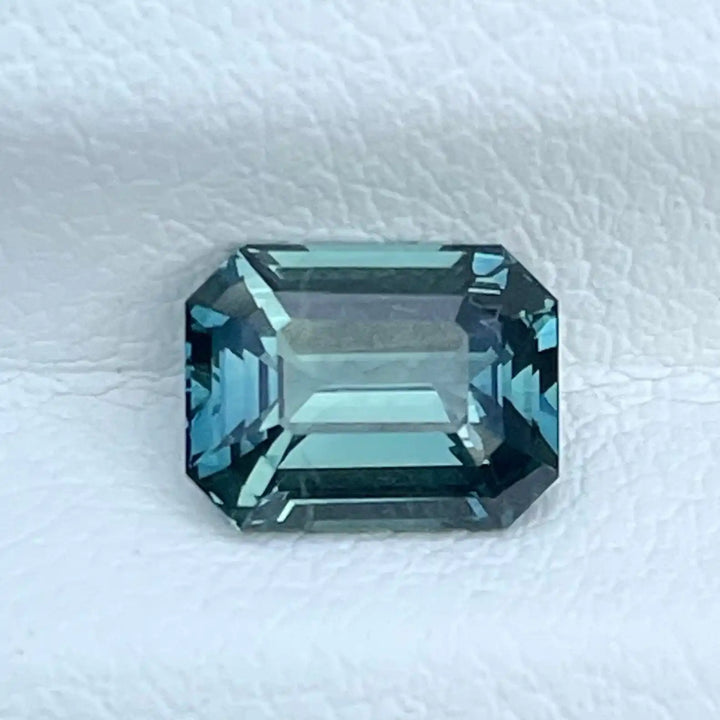 Teal Sapphire  1.60 Cts 1.6 Ct / Blue l Green / Natural Corundum Sapphire GEMSTONES