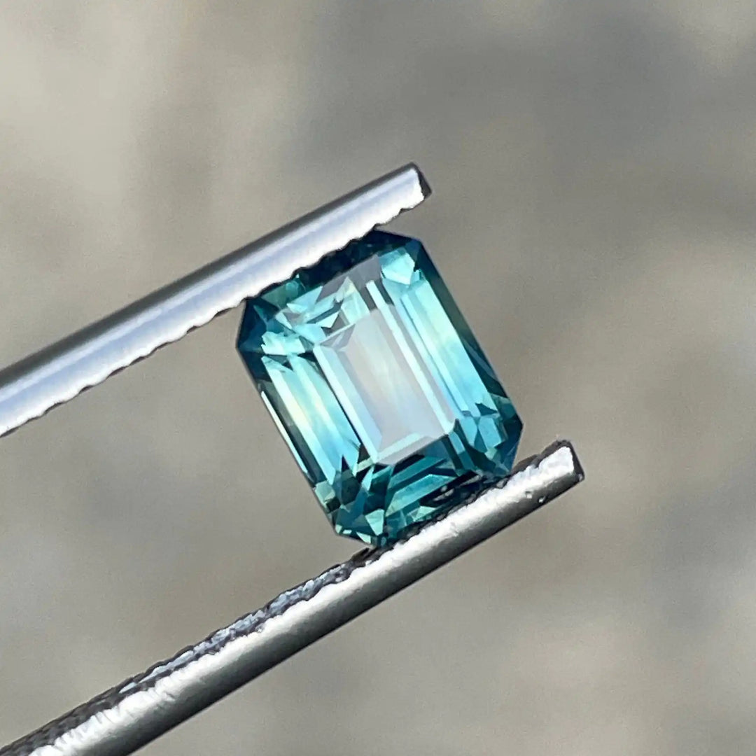 Teal Sapphire  1.60 Cts  GEMSTONES