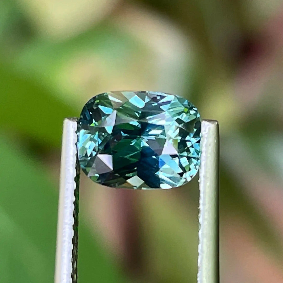 Teal Sapphire   2.05 Ct  GEMSTONES