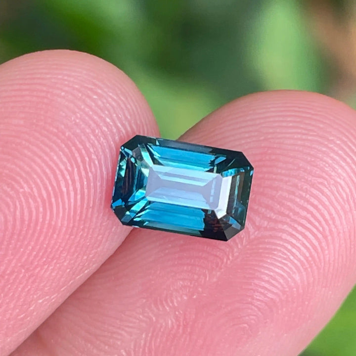 Teal Sapphire 2.26 Ct  GEMSTONES