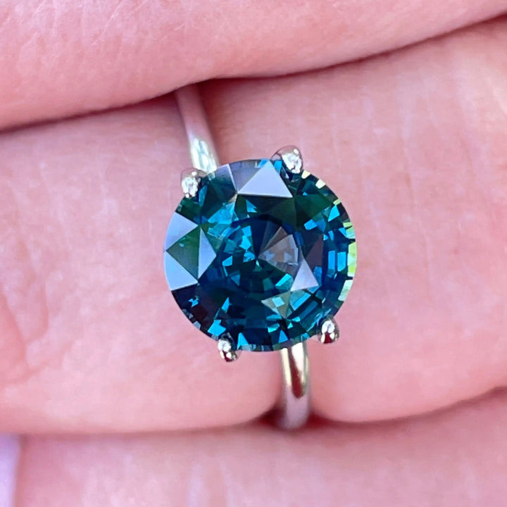 Teal Sapphire 2.58 Ct  GEMSTONES
