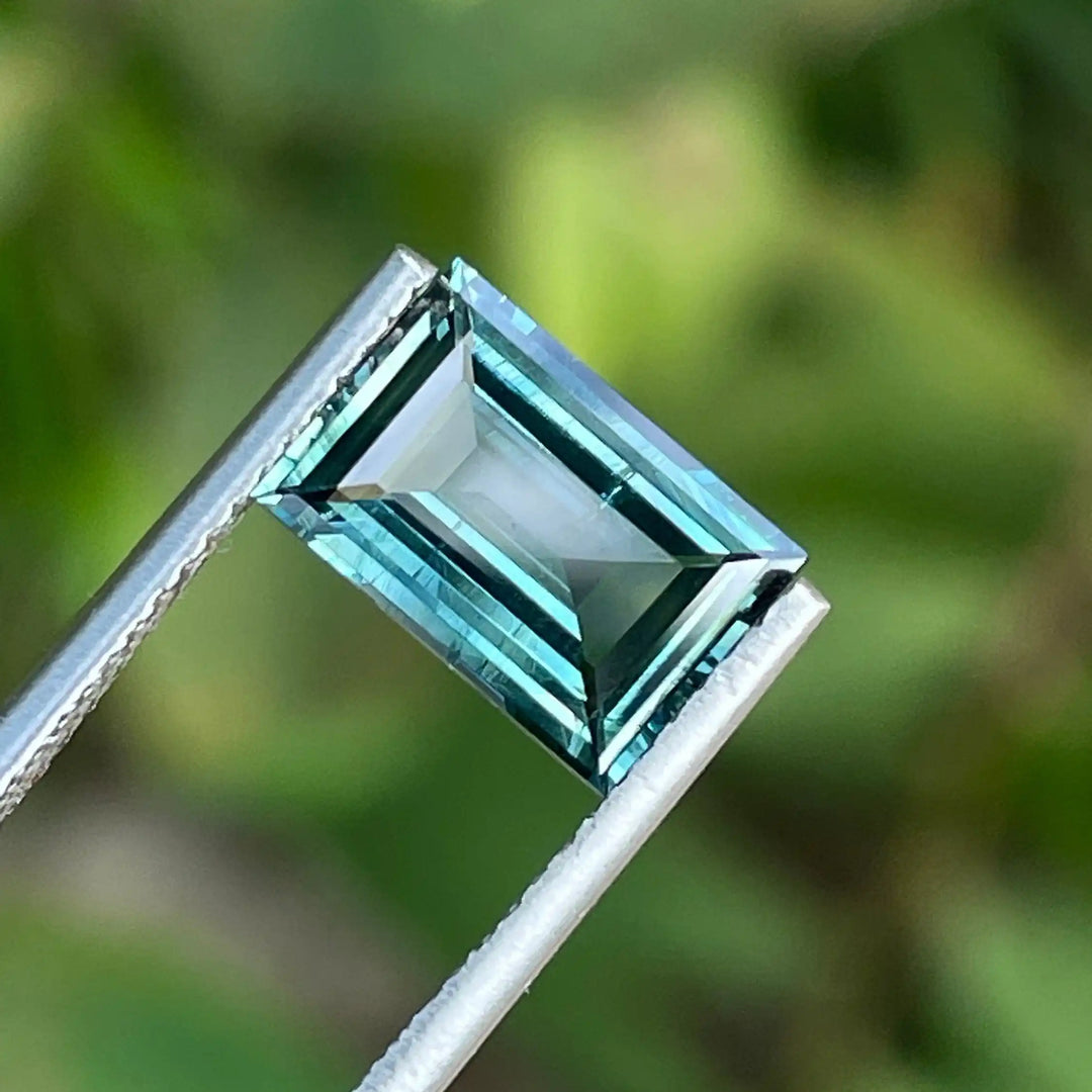 Teal Sapphire  2.5 CT  GEMSTONES