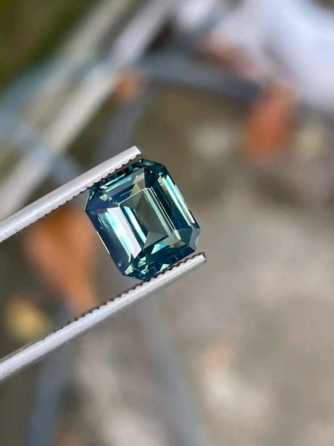 Teal Sapphire 3.08ct  GEMSTONES