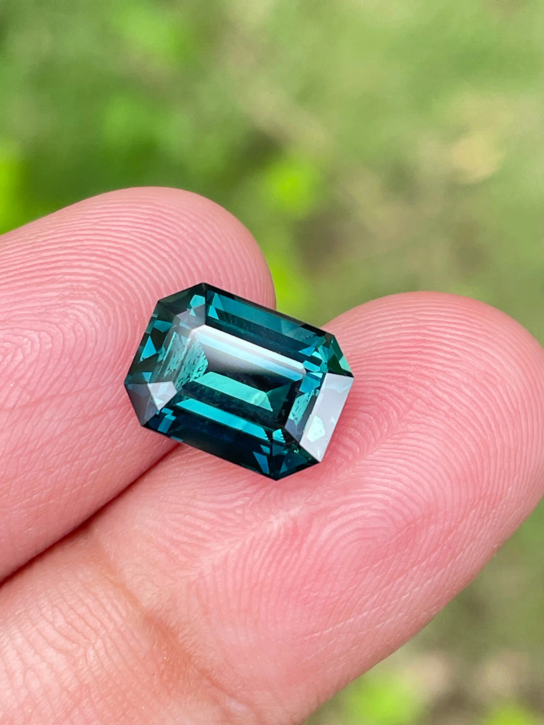 Teal Sapphire 5.10 CT  