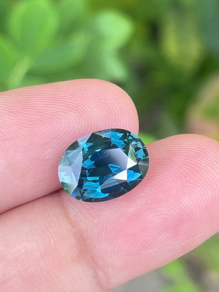 Teal Sapphire | 5.51 CT | No Heat  GEMSTONES