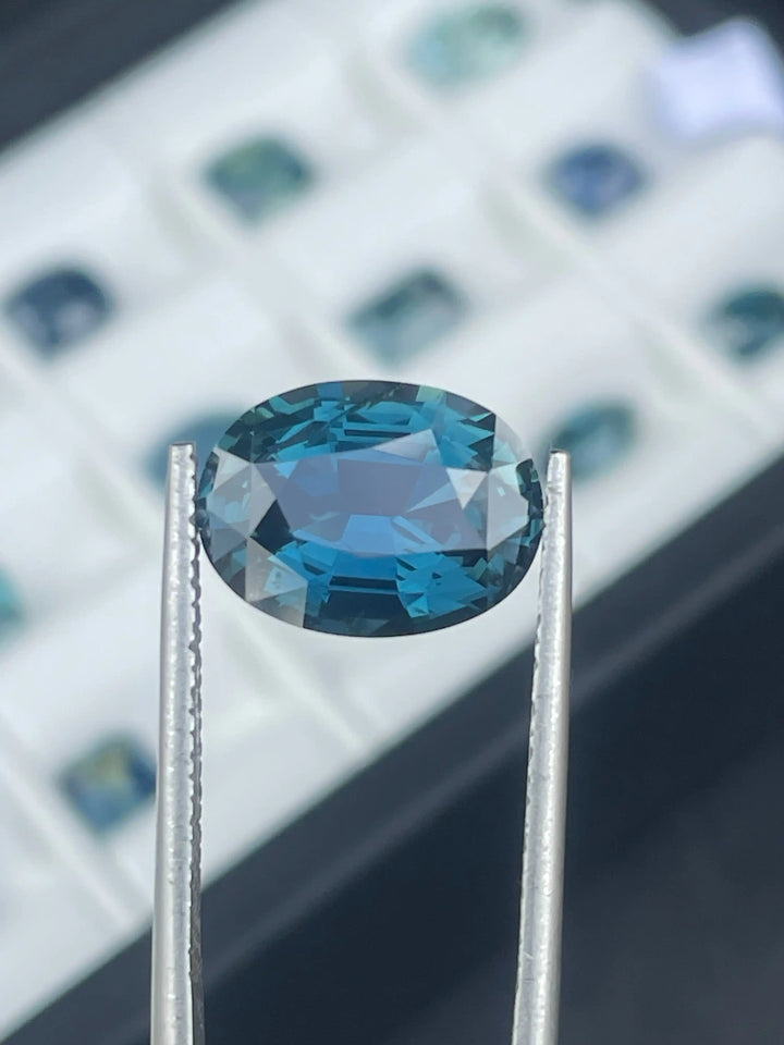 Teal Sapphire | 5.51 CT | No Heat  GEMSTONES