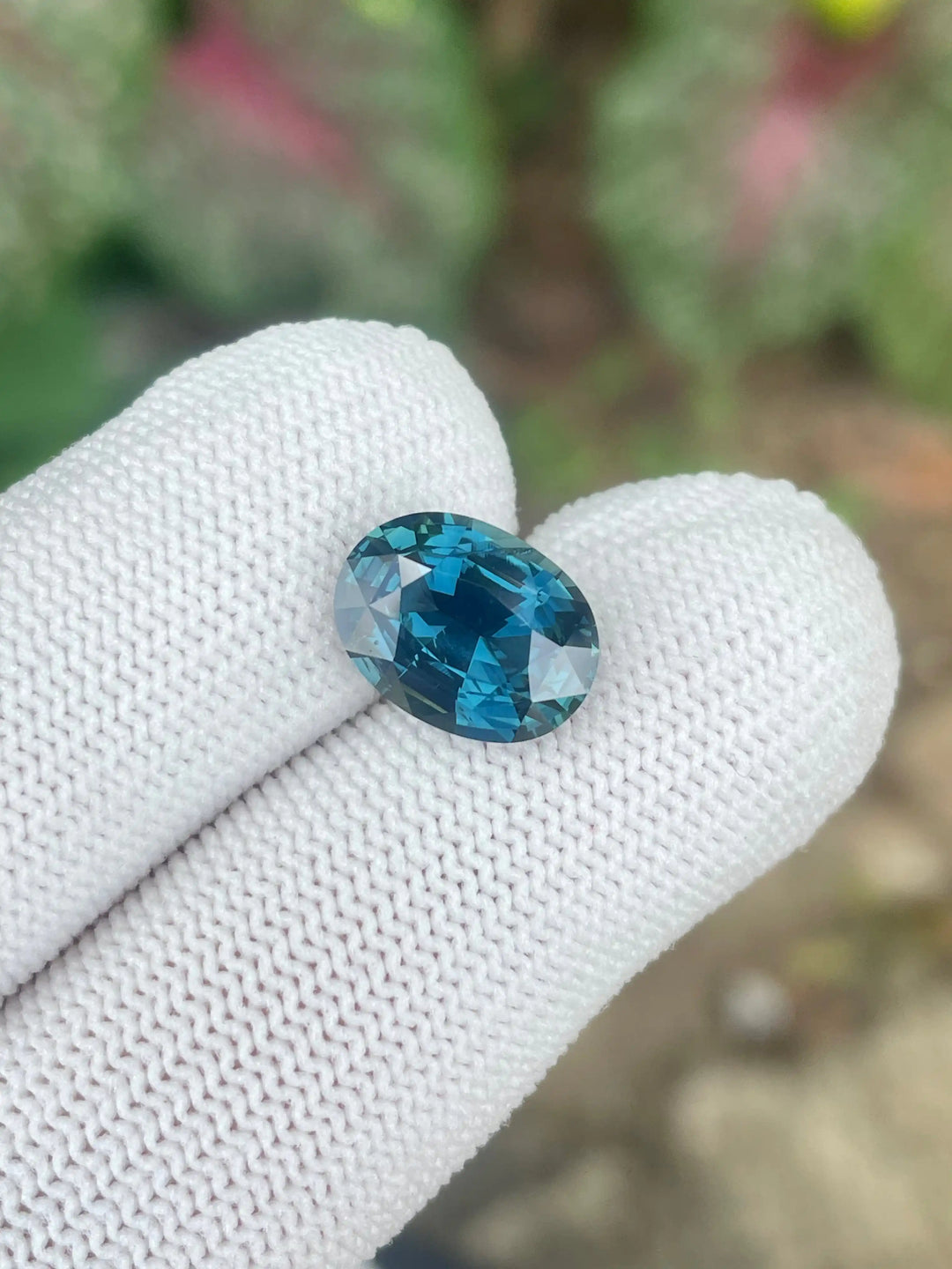 Teal Sapphire | 5.51 CT | No Heat  GEMSTONES