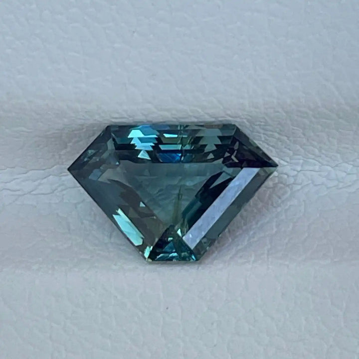 Teal Sapphire l 1.59 Ct l Trillion l 9.4x6x3.6mm l Madagascar l Eye Clean l Sapphire Engagement Ring l Natural Sapphires  