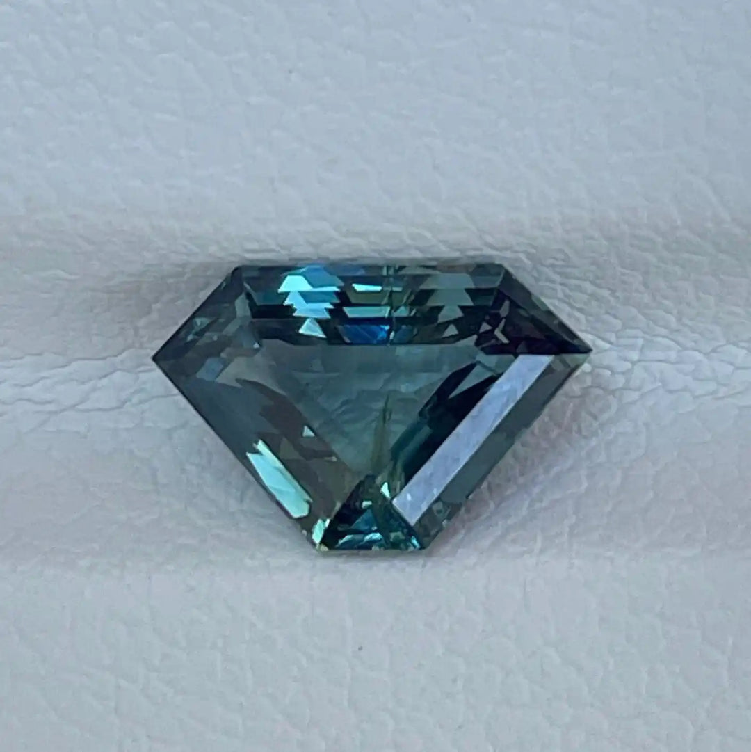 Teal Sapphire l 1.59 Ct l Trillion l 9.4x6x3.6mm l Madagascar l Eye Clean l Sapphire Engagement Ring l Natural Sapphires  