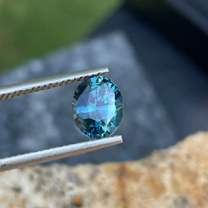Teal Sapphire l 2.01 CT  GEMSTONES