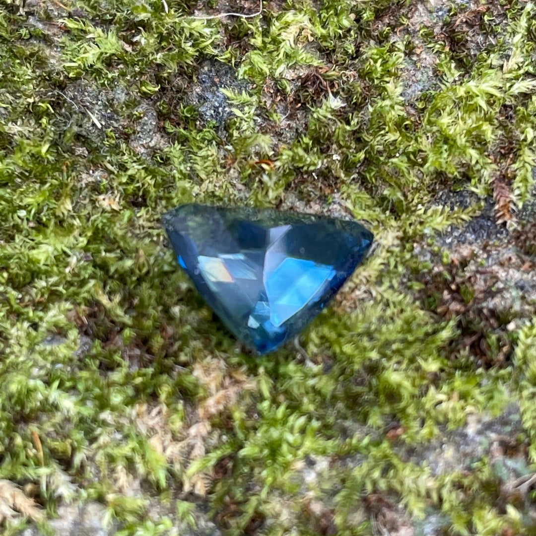 Teal Sapphire l 2.10 Ct l Trillion l 9.6x7.3x4.2mml Fine Sapphires Jewelry l Sapphire For  Engagement Ring l Madagascar  