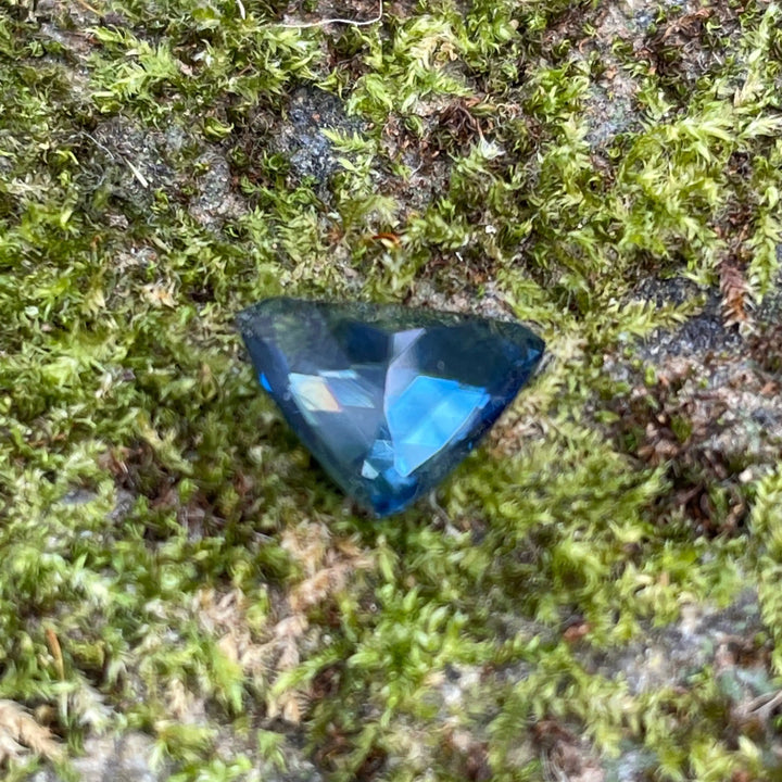 Teal Sapphire l 2.10 Ct l Trillion l 9.6x7.3x4.2mml Fine Sapphires Jewelry l Sapphire For  Engagement Ring l Madagascar  