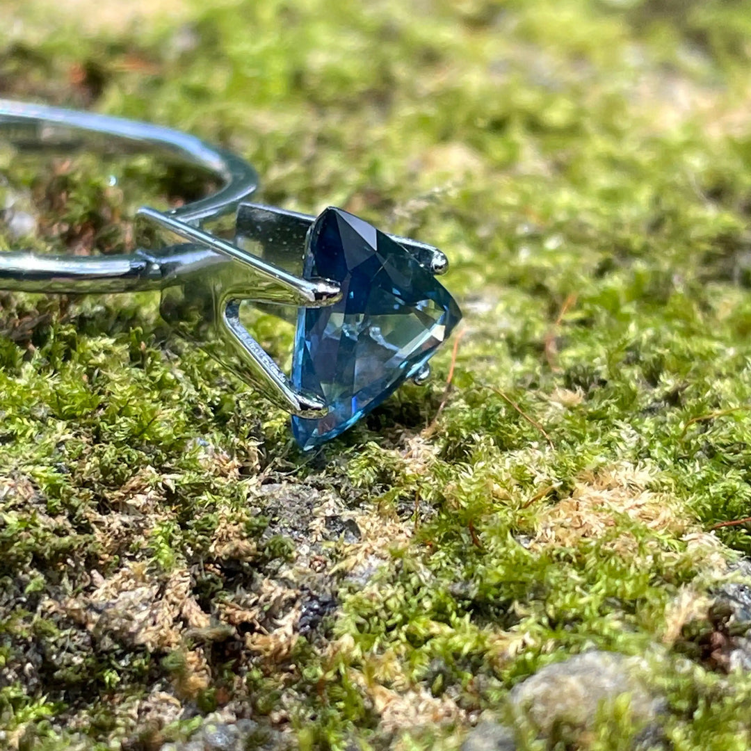 Teal Sapphire l 2.10 Ct l Trillion l 9.6x7.3x4.2mml Fine Sapphires Jewelry l Sapphire For  Engagement Ring l Madagascar  