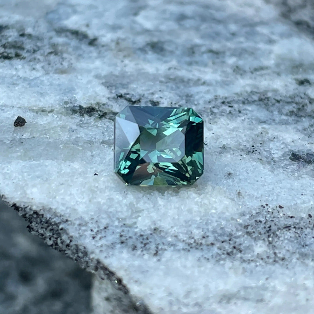 Teal Sapphire l 2.11 CT 2.11 CT / Blue l Green / Natural Corundum Sapphire GEMSTONES
