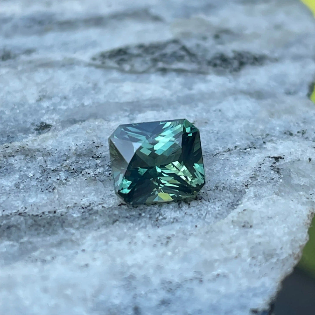 Teal Sapphire l 2.11 CT  GEMSTONES