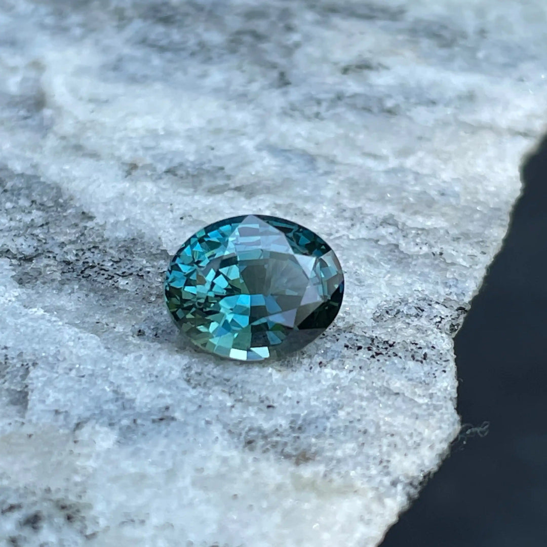 Teal Sapphire l 2.15 CT 2.15 CT / Blue l Green / Natural Corundum Sapphire GEMSTONES