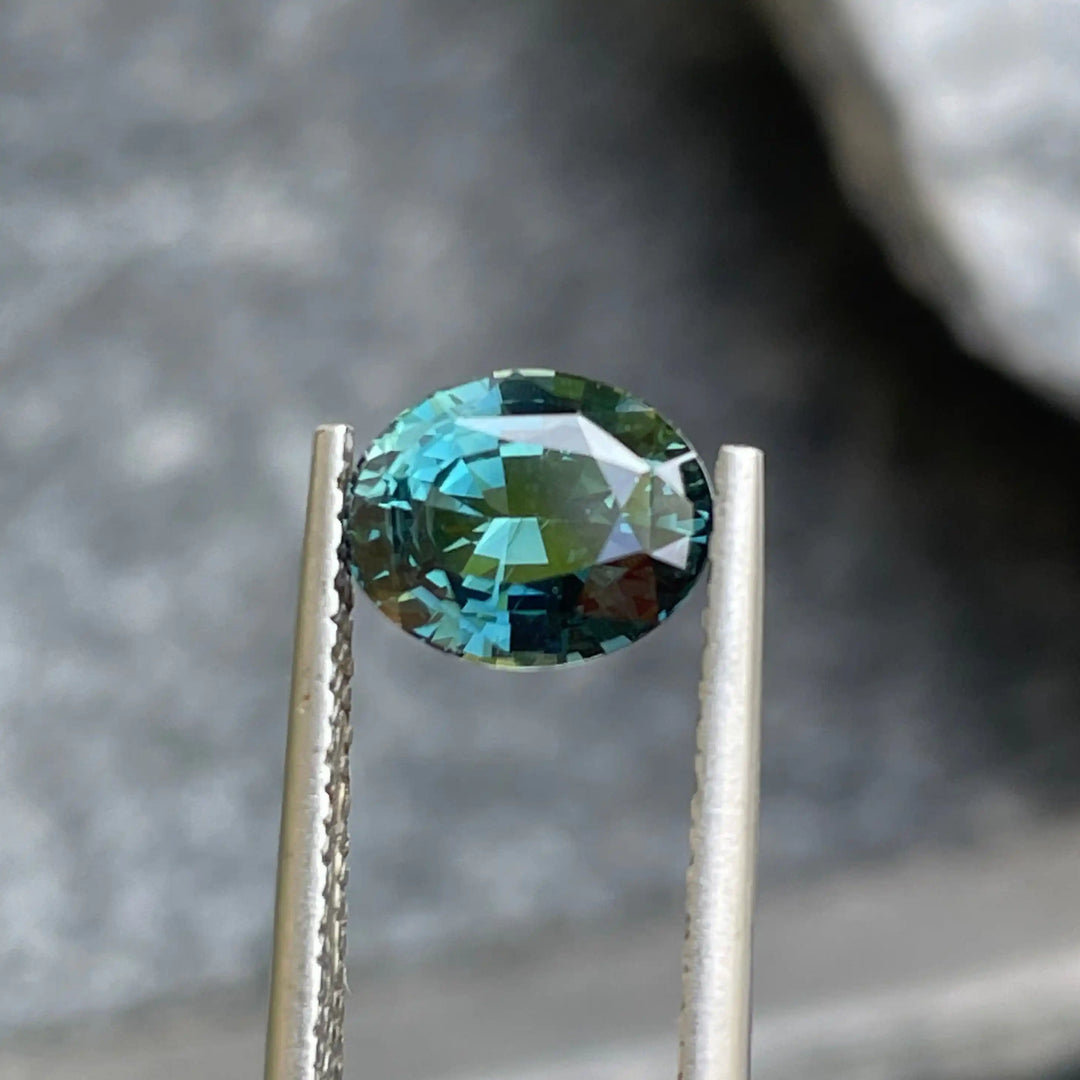 Teal Sapphire l 2.15 CT  GEMSTONES