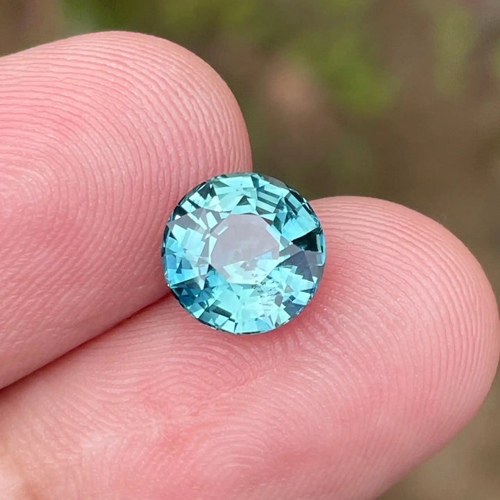 Teal Sapphire l 2.54 Ct l Round Brilliant l 7.7mm x 5.5mm l Round Shaped Sapphires l Fine Sapphire For Engagement Ring l Madagascar  