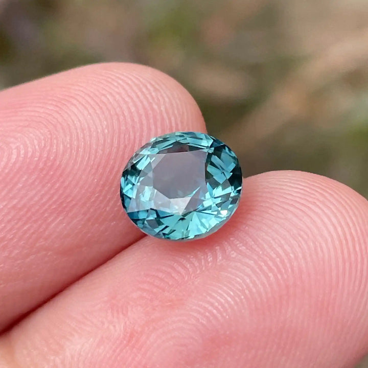 Teal Sapphire l 2.54 Ct l Round Brilliant l 7.7mm x 5.5mm l Round Shaped Sapphires l Fine Sapphire For Engagement Ring l Madagascar  