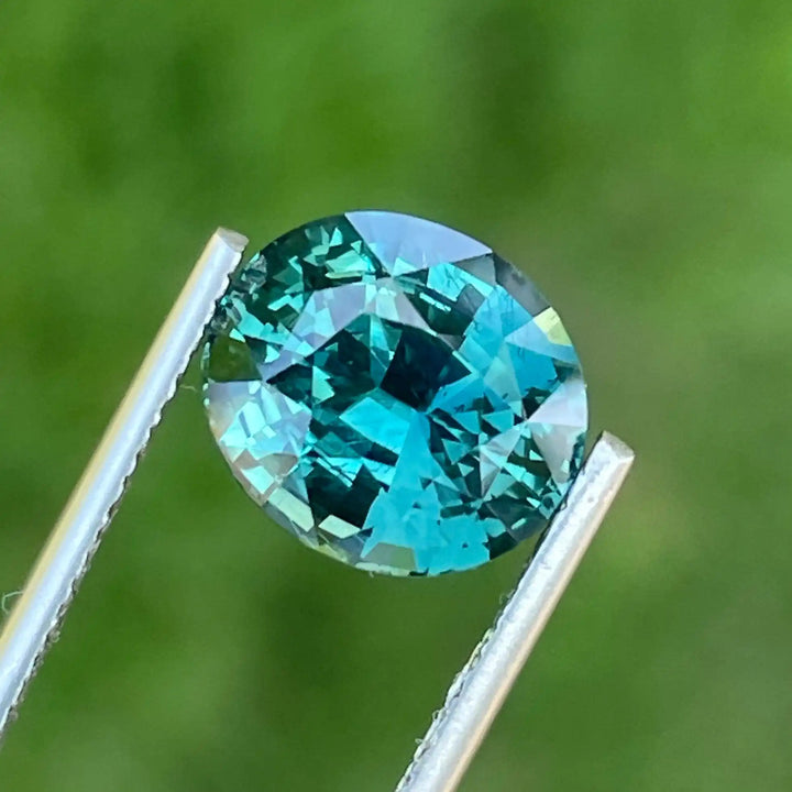 Teal Sapphire l 5.02 Ct l 10.1x 9.0 x 6.4mm l Oval l Madagascar l Natural Sapphire l Fine Sapphire For Bespoke Jewelry l Engagement Ring  