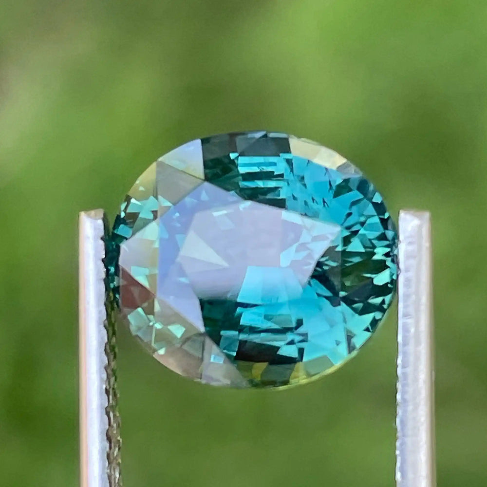 Teal Sapphire l 5.02 Ct l 10.1x 9.0 x 6.4mm l Oval l Madagascar l Natural Sapphire l Fine Sapphire For Bespoke Jewelry l Engagement Ring  