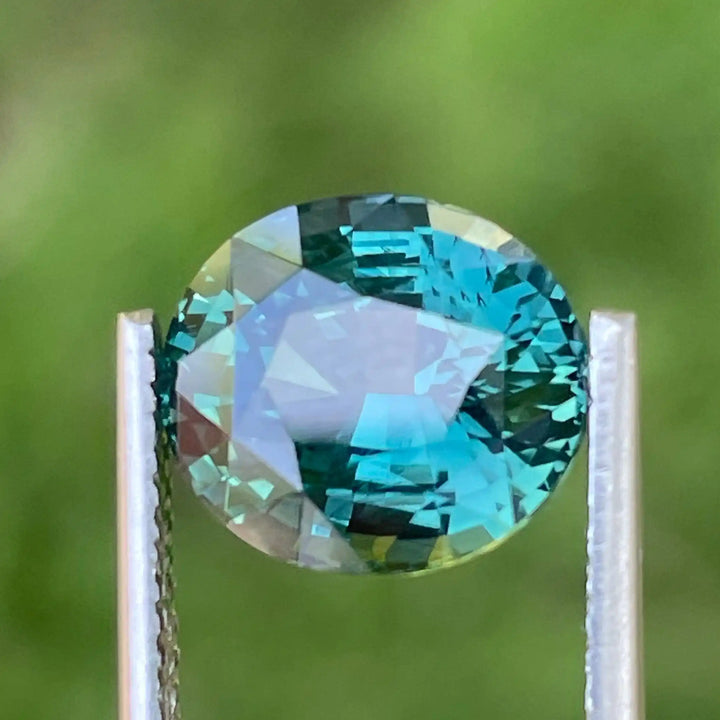 Teal Sapphire l 5.02 Ct l 10.1x 9.0 x 6.4mm l Oval l Madagascar l Natural Sapphire l Fine Sapphire For Bespoke Jewelry l Engagement Ring  