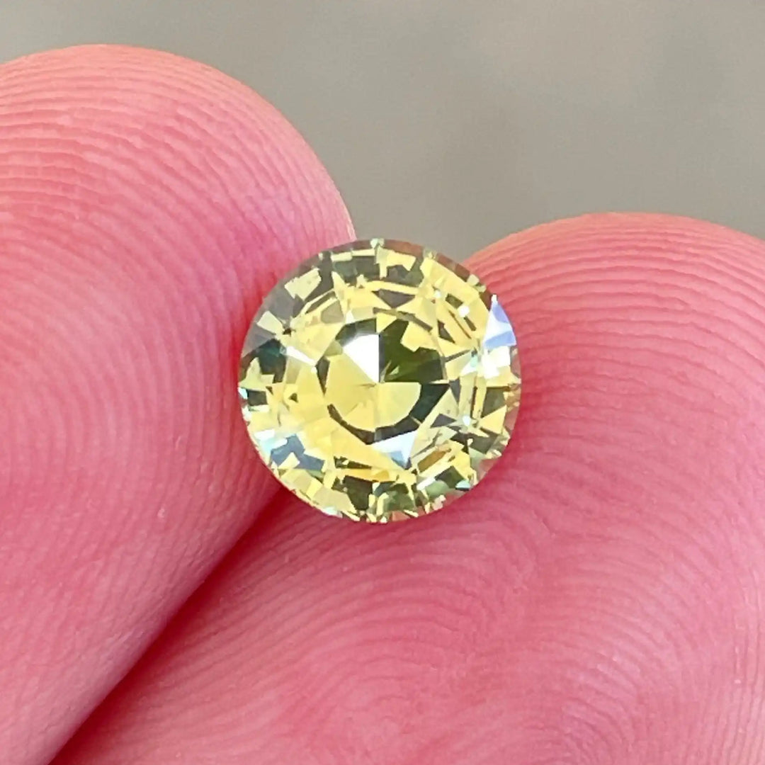 Yellow Sapphire   1.77 Ct  GEMSTONES