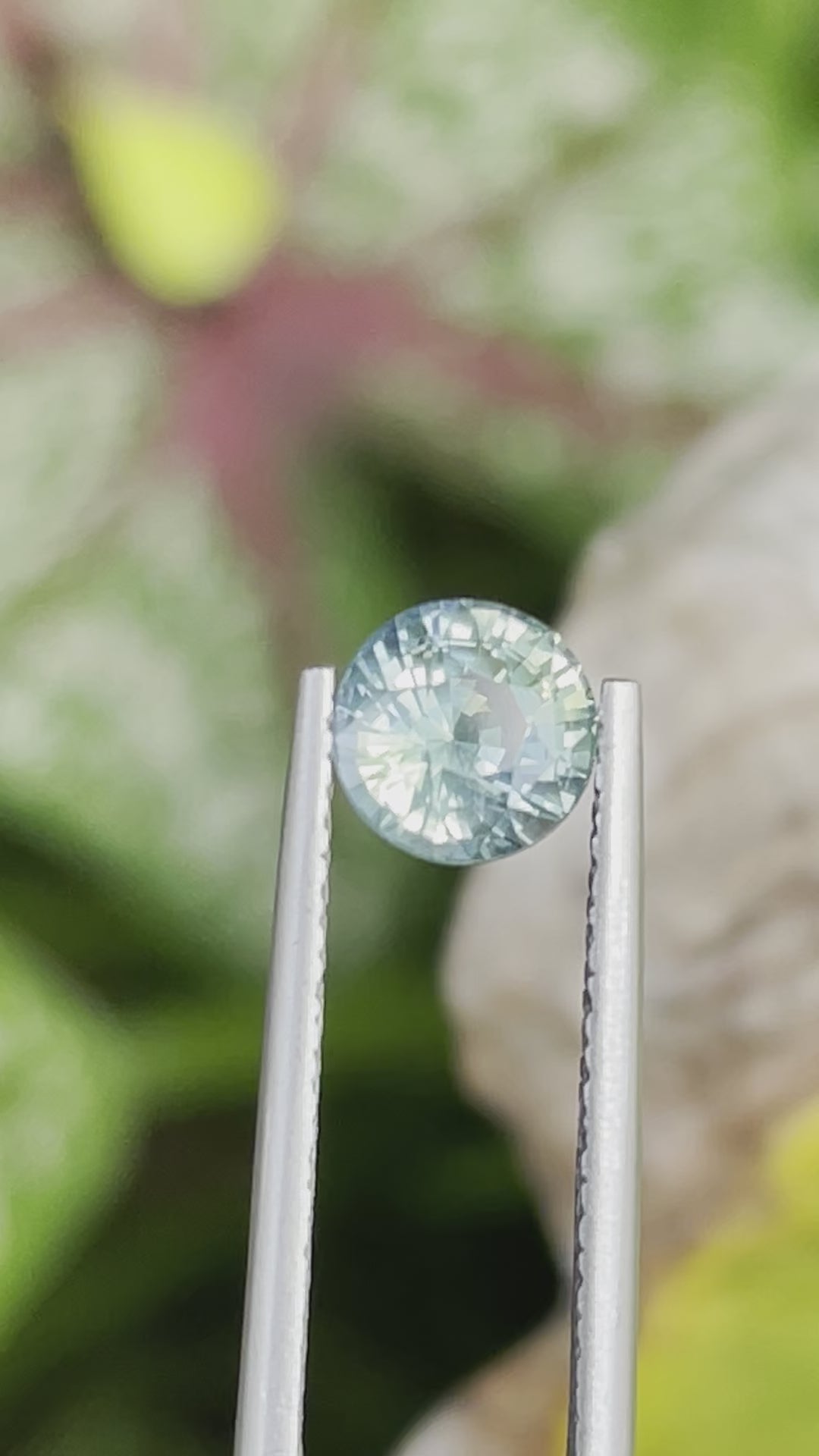 Green Sapphire  1.65 CT