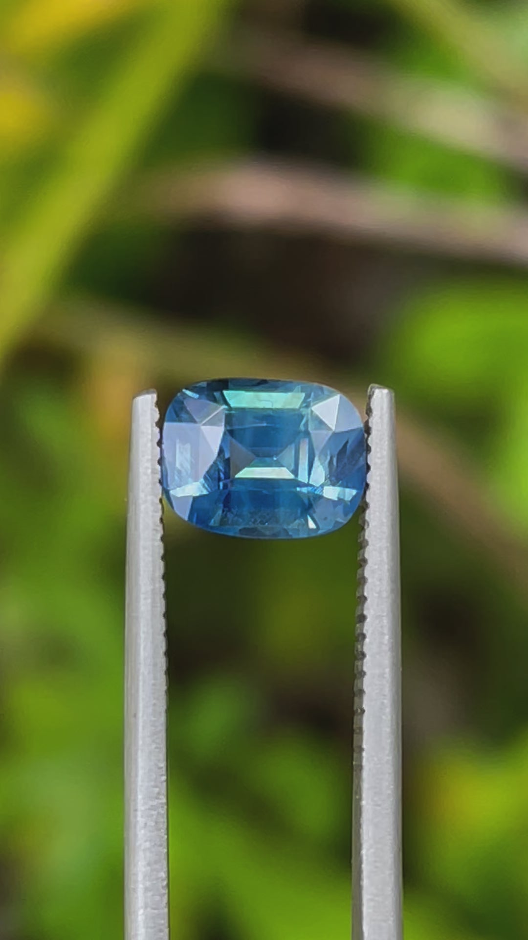 Teal Sapphire | 1.38 CT