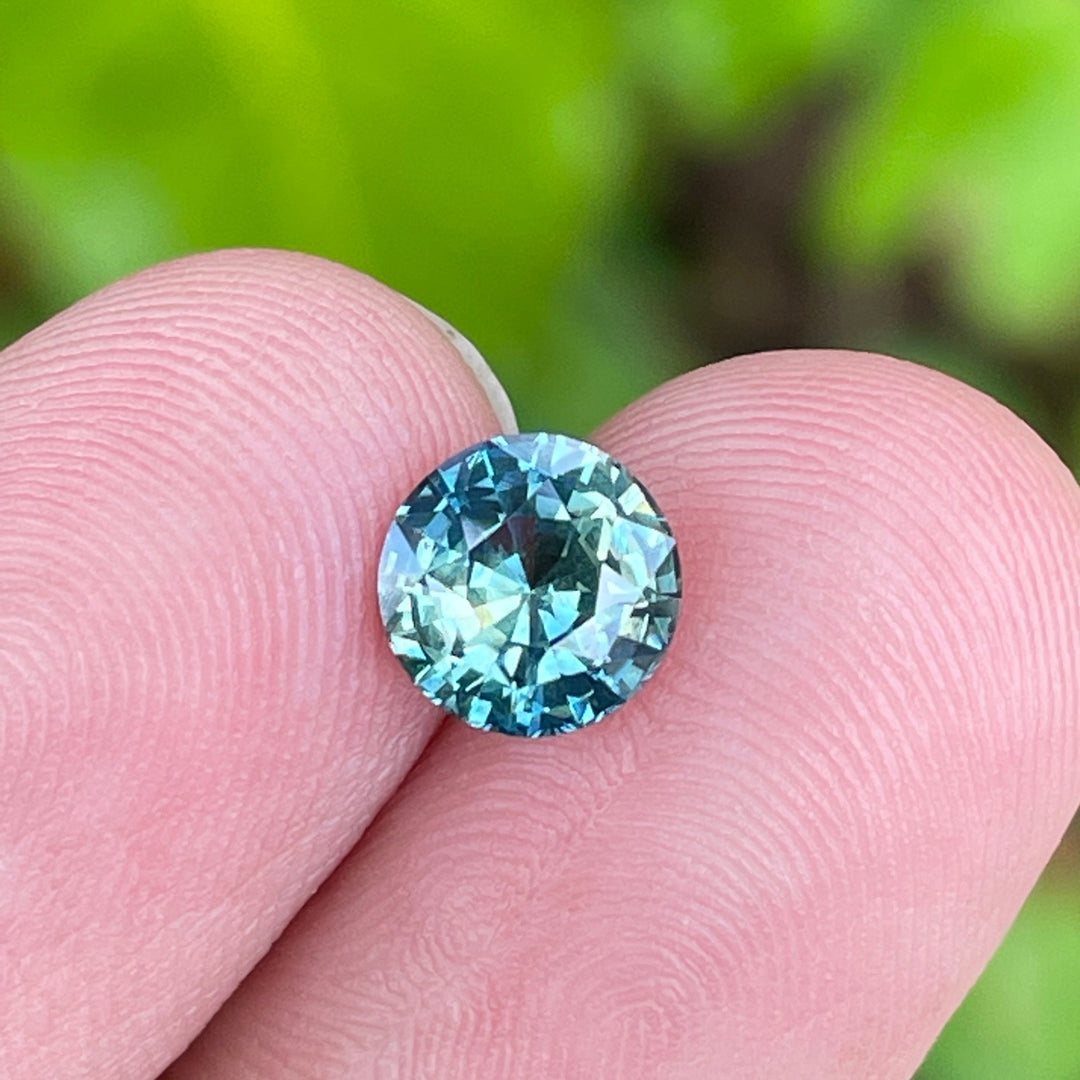 Bespoke fine unheated teal sapphire for bespoke engagement ring 