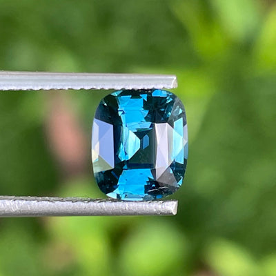 Fine Teal Sapphire For Bespoke Engagement Ring 