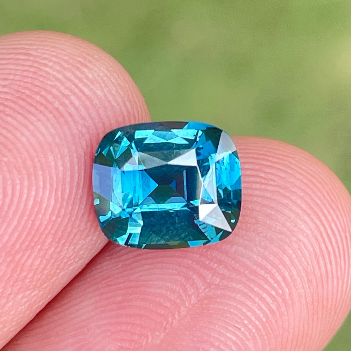 TEAL SAPPHIRE 2.53 CT