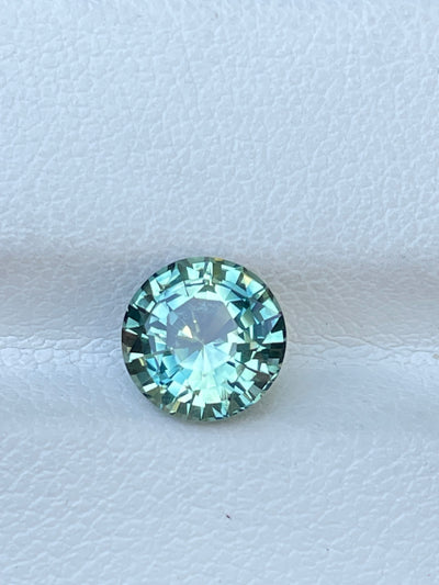 Fine Green Sapphire For Bespoke Engagement Ring and Jewellers