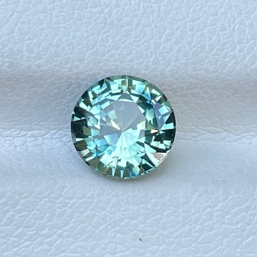 Fine Green Sapphire For Bespoke Engagement Ring and Jewellers