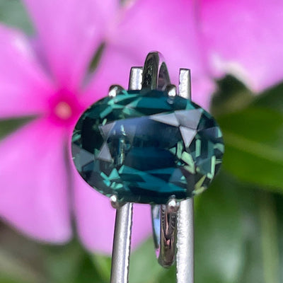 Fine Green Sapphire For Bespoke Engagement Ring 