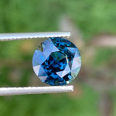 Fine Round Shaped Teal Sapphire For Bespoke Engagement Ring