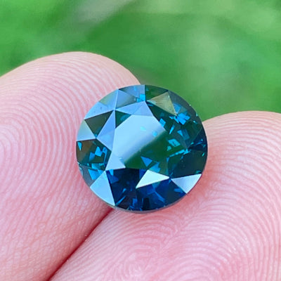 Fine Round Shaped Teal Sapphire For Bespoke Engagement Ring