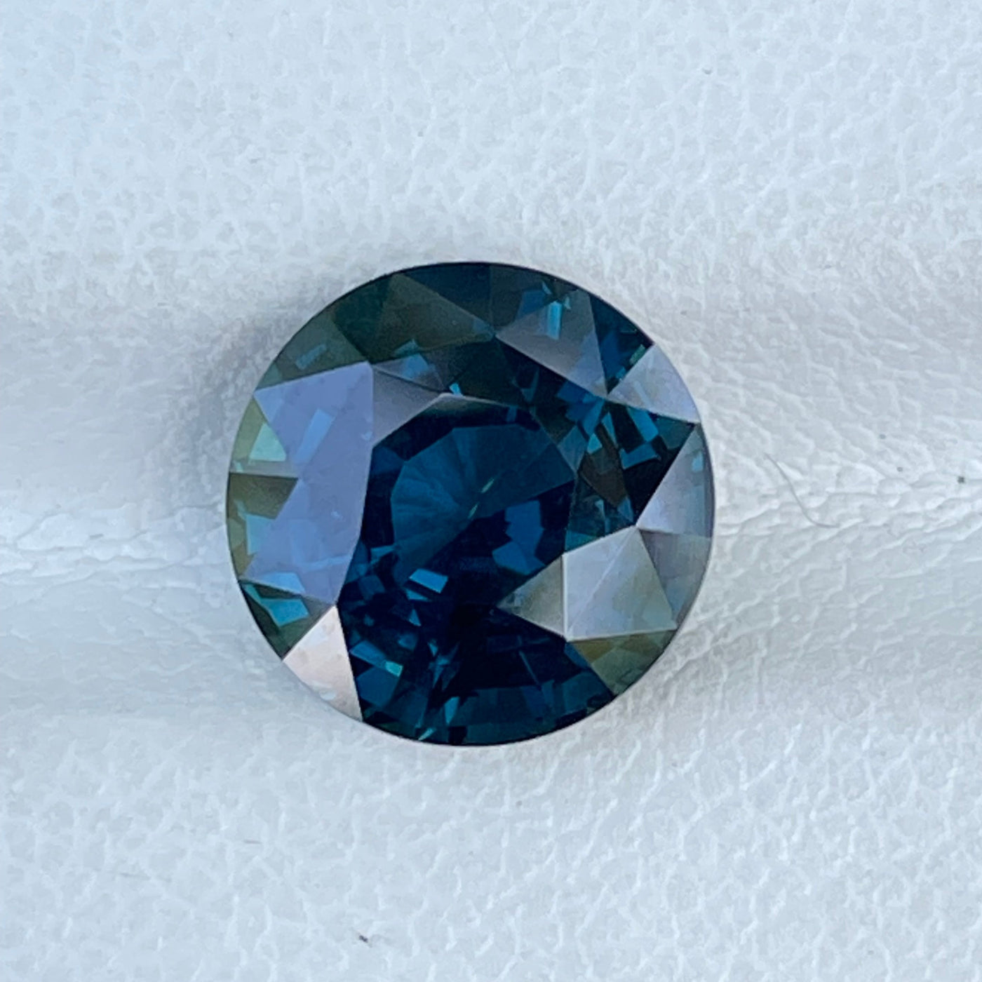 Fine Round Shaped Teal Sapphire For Bespoke Engagement Ring