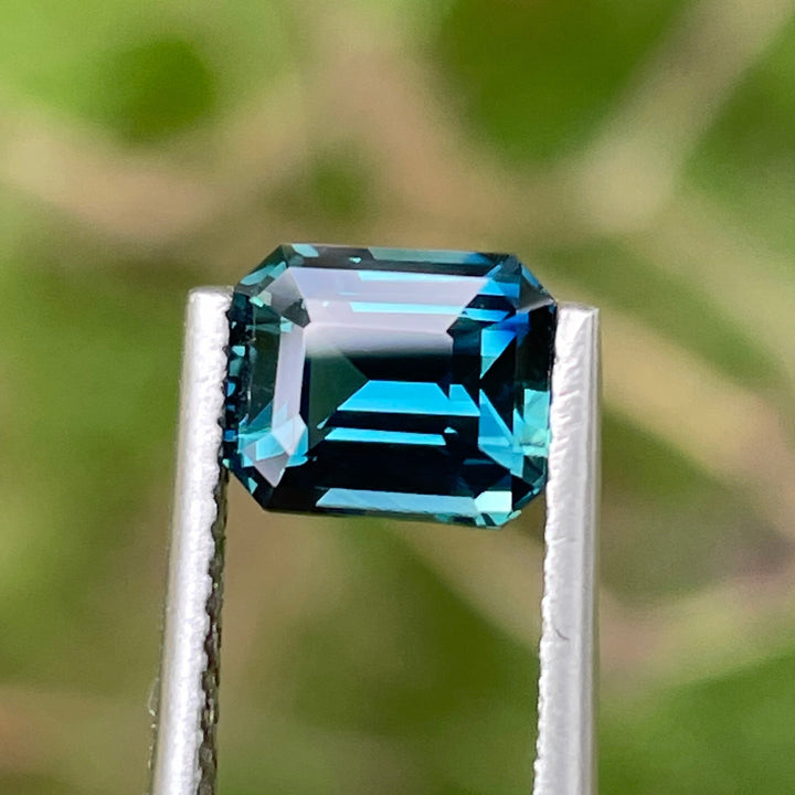 FINE UNHEATED TEAL SAPPHIRE FOR BESPOKE ENGAGEMENT RING AND JEWELLERY