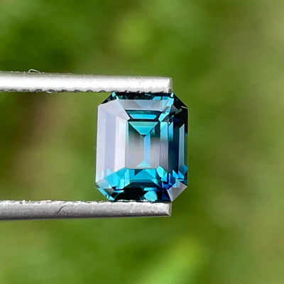 FINE UNHEATED TEAL SAPPHIRE FOR BESPOKE ENGAGEMENT RING AND JEWELLERY