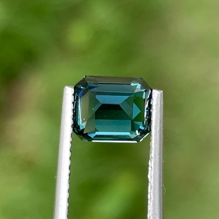 FINE UNHEATED TEAL SAPPHIRE FOR BESPOKE ENGAGEMENT RING AND JEWELLERY