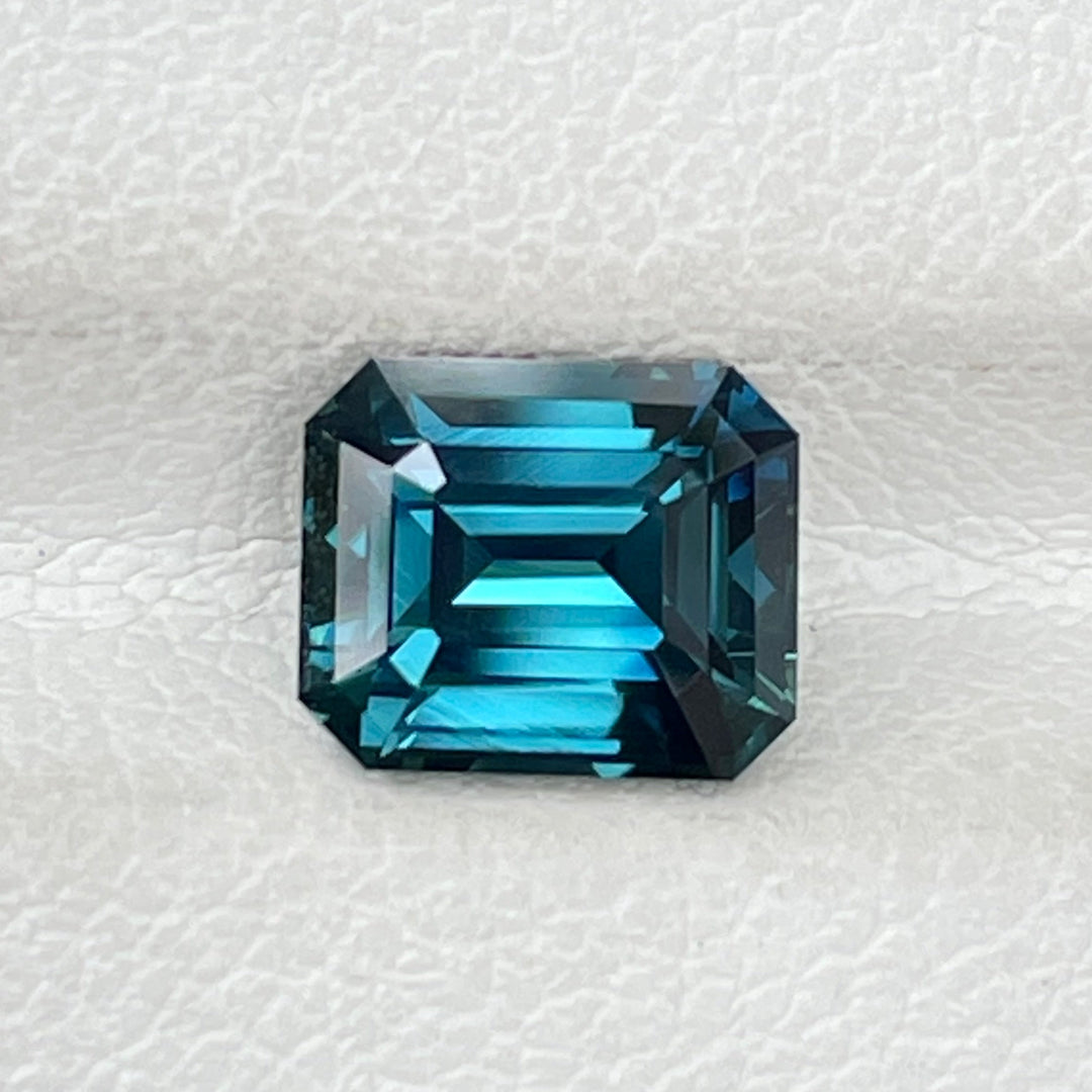 FINE UNHEATED TEAL SAPPHIRE FOR BESPOKE ENGAGEMENT RING AND JEWELLERY