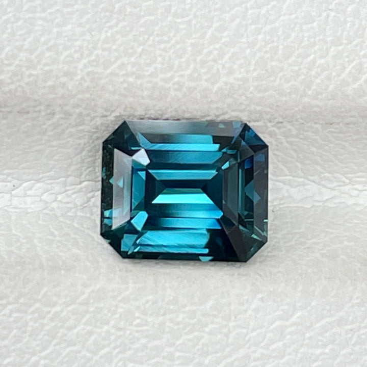 FINE UNHEATED TEAL SAPPHIRE FOR BESPOKE ENGAGEMENT RING AND JEWELLERY