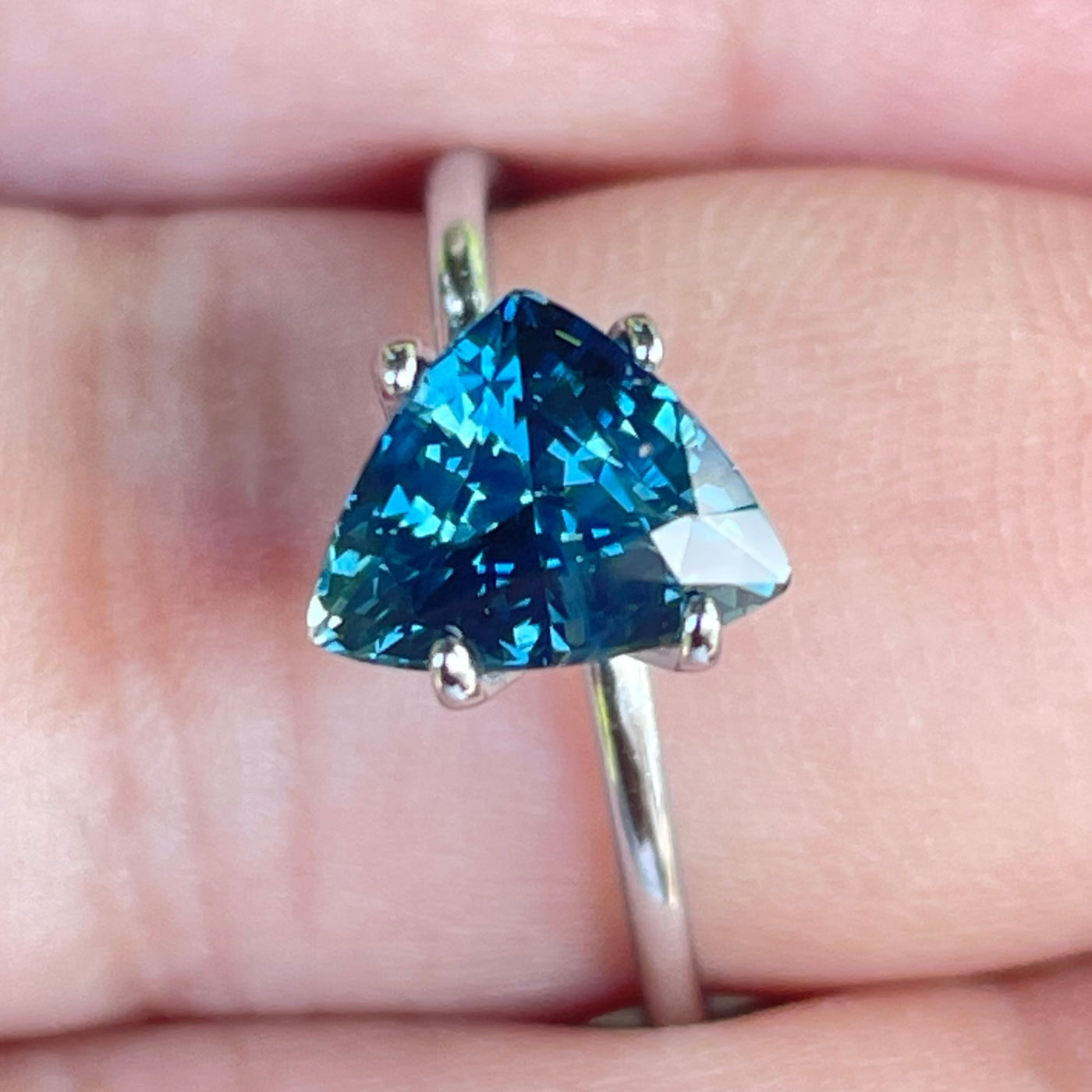 TEAL SAPPHIRE 2.08 CT