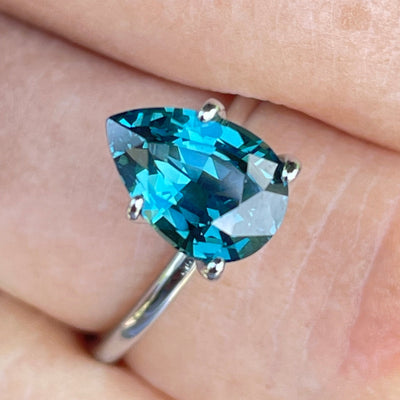 Unheated Teal Sapphire for Bespoke engagement ring for competitive price