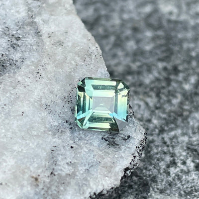 Green Sapphire l 1.25 Ct