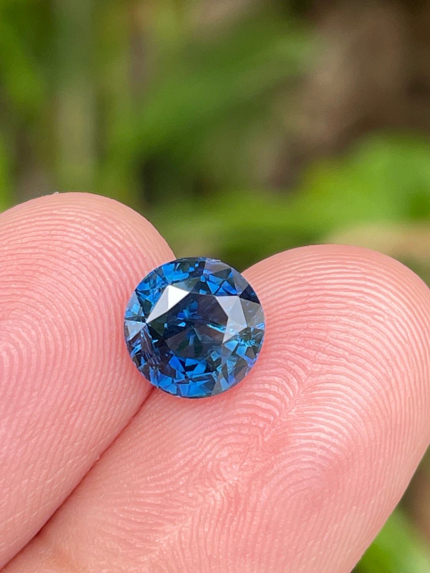 Blue Sapphire l 2.68 ct