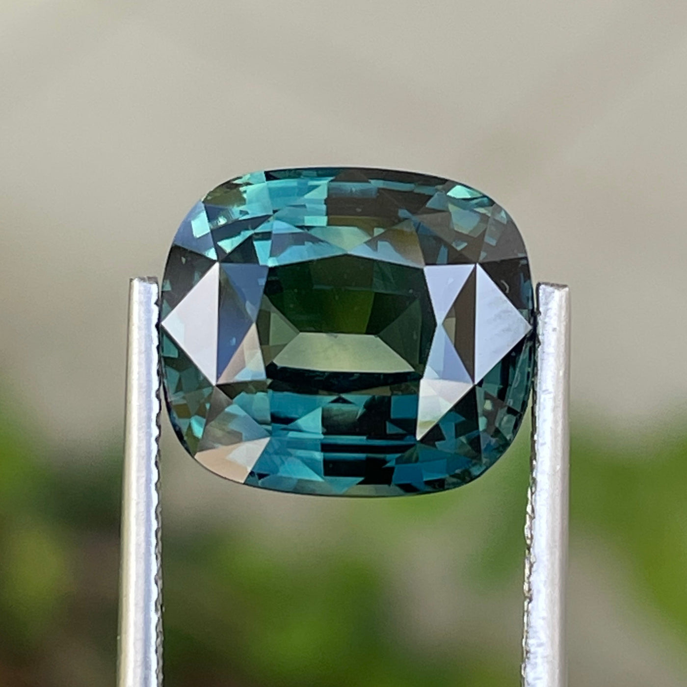 Teal Sapphire 10 Ct For Bespoke Engagement Ring