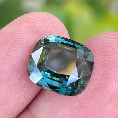 Teal Sapphire 10 Ct For Bespoke Engagement Ring