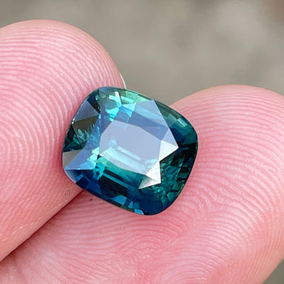 Peacock Sapphire 4.55 Ct 